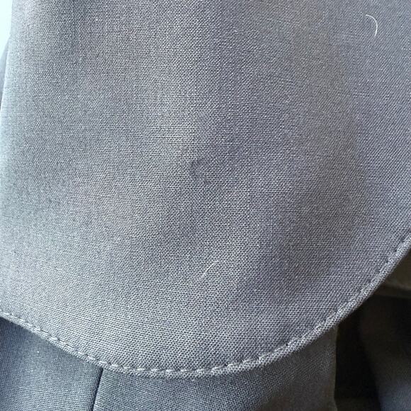 Lafayette 148 Navy Blue Blazer size 10 scuffing good overall condition - Picture 11 of 13